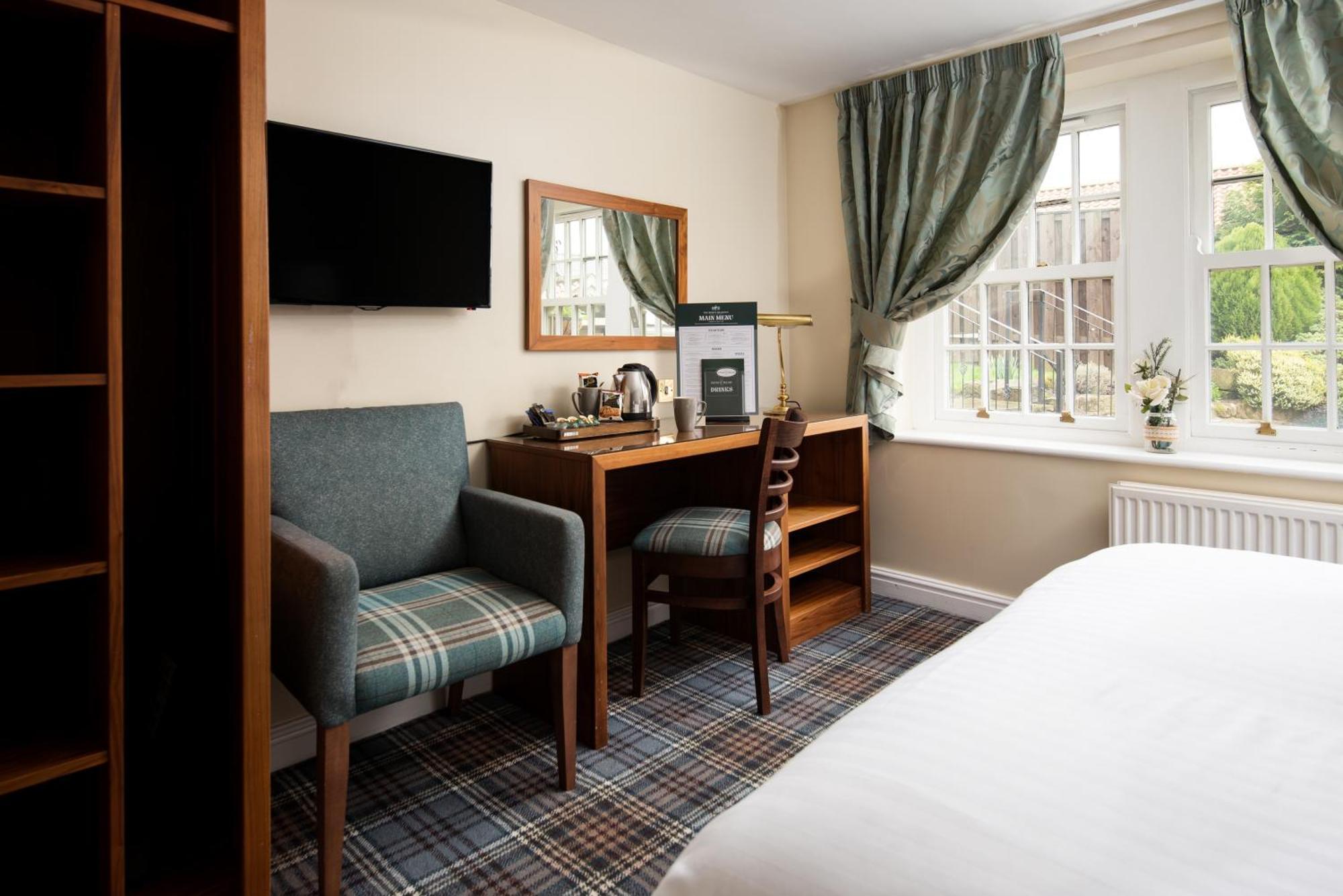 The King'S Head Inn - The Inn Collection Group Грейт Эйтон Экстерьер фото